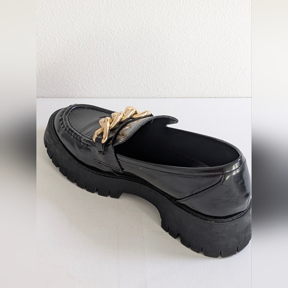 Guess Chunky Platform Loafers Womens Size 9 M Black Slip On Lug Sole Gold Chain - Picture 5 of 7
